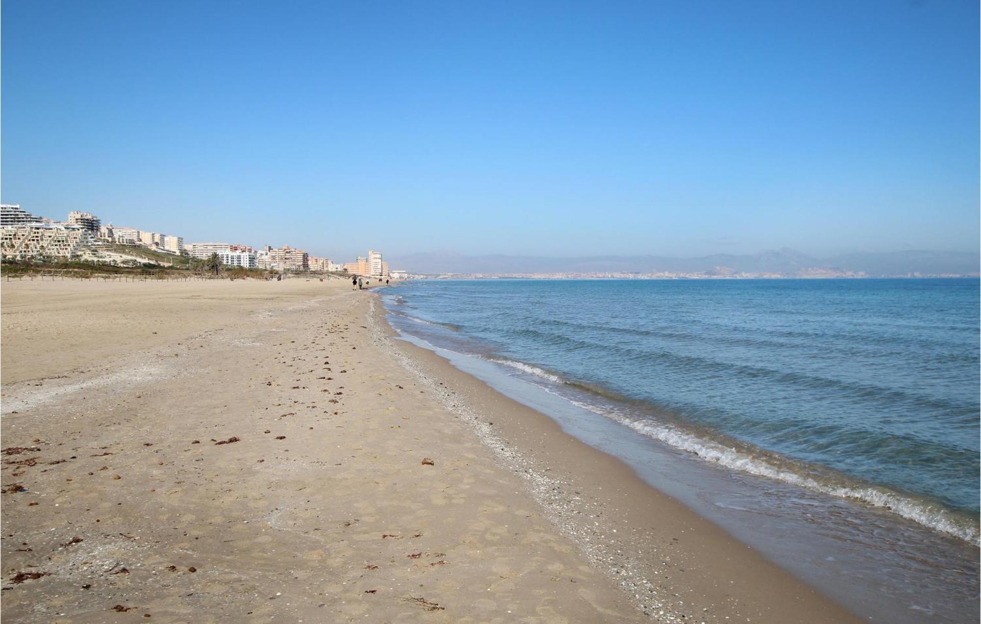 Beach Front Apartment In Los Arenales Del Sol Extérieur photo