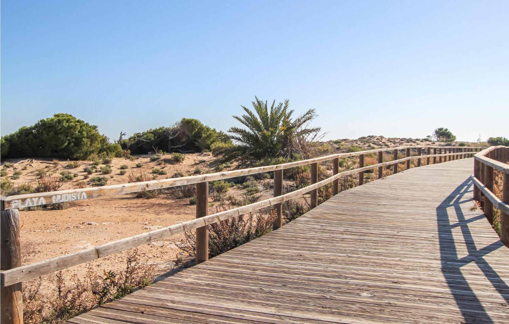 Beach Front Apartment In Los Arenales Del Sol Extérieur photo